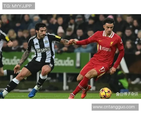 水晶宫与狼队激战正酣谁能在英超赛场上笑到最后