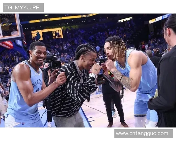 皇家盐城湖与纽约红牛的精彩对决引发球迷热议与期待