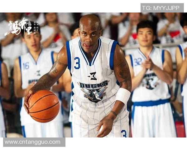 篮球天空与神秘人之间的激烈对决揭示了竞技精神与团队合作的重要性